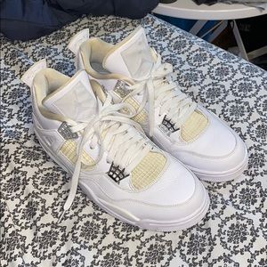Air Jordan 4 Retro Pure Money